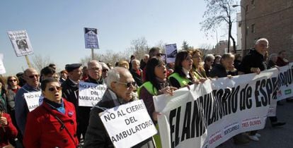 Protesta contra el cierre de un ambulatorio en Fuencarral.