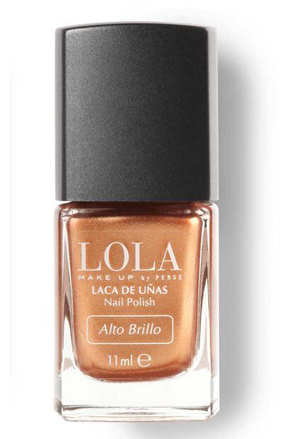Esmalte de uñas metalizado en color cobre de Lola Make Up. Cuesta 5,5 euros.