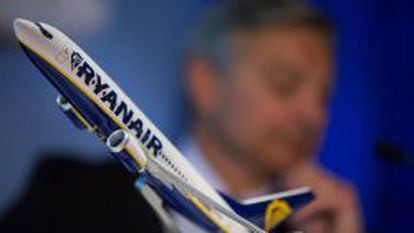 Un avión de Ryanair se avería al aterrizar en Lanzarote