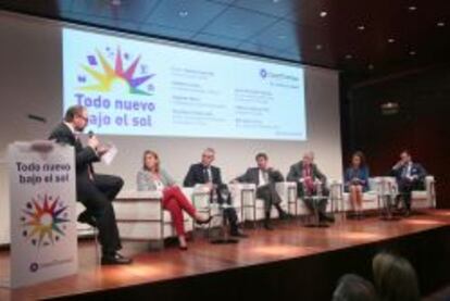 Ramón Galcerán (Grant Thornton), Elena de la Torre (Meliá), Javier Fernández (El Corte Inglés), Amancio López (Exceltur), Francisco Pérez-Lozao (Amadeus), Ángeles Alarcó (Paradores) y Antonio López de Ávila (Segittur).