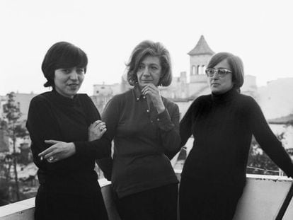 De izquierda a derecha: Ana María Moix, Ana María Matute y Esther Tusquets en 1970.
