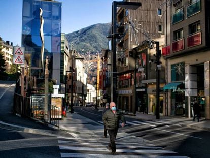 L'avinguda Meritxell, a Andorra.