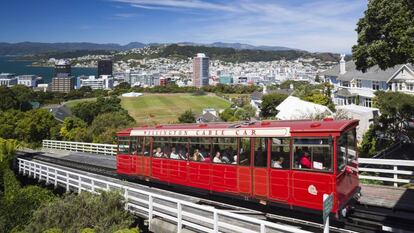 Un funicular en la colina de Kulburn, donde se encuentra el jardín botánico de Wellingotn.