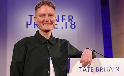 Charlotte Prodger tras recibir el Turner.