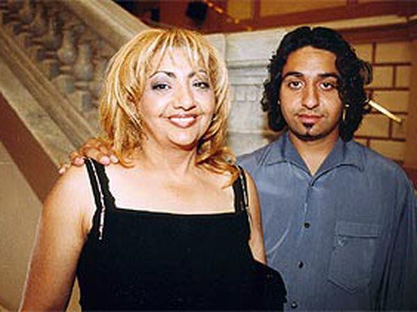 Dolores Montoya, 'La Chispa', y su hijo, Luis Monge.