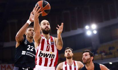 Spanoulis anota ante Tavares