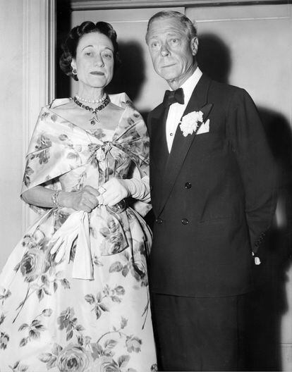 El exrey Eduardo VIII de Inglaterra y su esposa, Wallis Simpson, en una cena en el hotel Waldorf Astoria en septiembre de 1957.