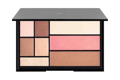 Paleta de sombras en tonos marrones y rosados H&M (14,99 euros).