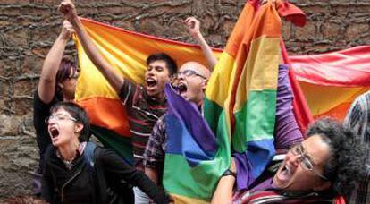 La semana pasada, la Corte Constitucional reconoci&oacute; el derecho al matrimonio en parejas del mismo sexo. 