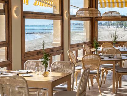 Chorizo a la sidra en Pasaia o atún rojo en Zahara: cinco lugares en los que comer bien mirando al mar