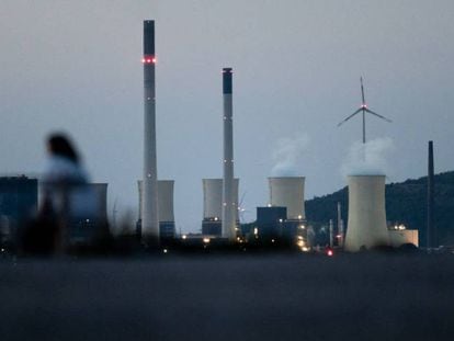 Torres de enfriamiento de la planta de carbón de Uniper. Getty Images 