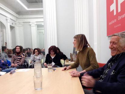  El Flaco Dany, en el Instituto Cervantes de Atenas.