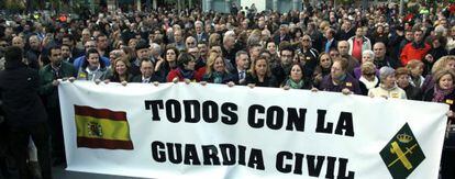 Concentración en Ceuta en apoyo a la Guardia Civil.
