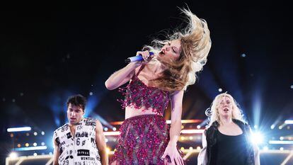 Taylor Swift, actuando en Sídney (Australia), el 23 de febrero.