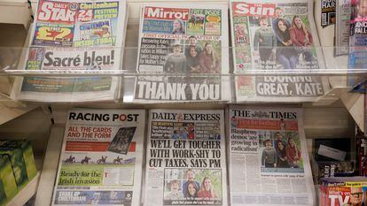 Periódicos en un supermercado de Londres, el 11 de marzo.