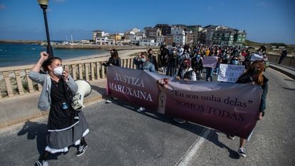 Manifestación en San Cibrao (Lugo) para reclamar justicia para las víctimas de las grabaciones vejatorias en la romería de A Maruxaina de 2019, celebrada el 4 de abril de 2021.