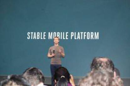 El cofundador y consejero delegado de Facebook, Mark Zuckerberg, anunció hoy una serie de cambios destinados a permitir que sea el usuario quien decida qué información comparte con las aplicaciones a las que accede a través de la red social.