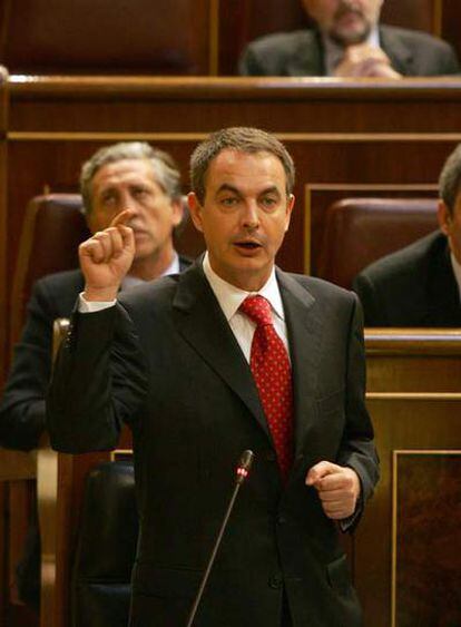 Zapatero, ayer, en la sesión de control en el Congreso.