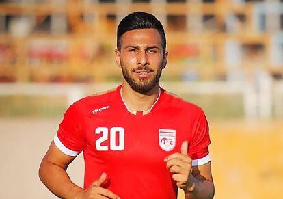 El futbolista iraní Amir Nasr-Azadani, en una fotografía sin fecha, afronta una probable condena a morir en la horca.