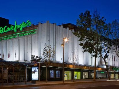 Centro de El Corte Ingl&eacute;s en la calle Serrano de Madrid.