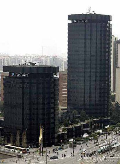 DdR CaixaBank: La historia de las torres negras, sede central de