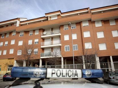 Fachada de un edificio de Alcobendas con viviendas ocupadas, en una imagen de archivo. 