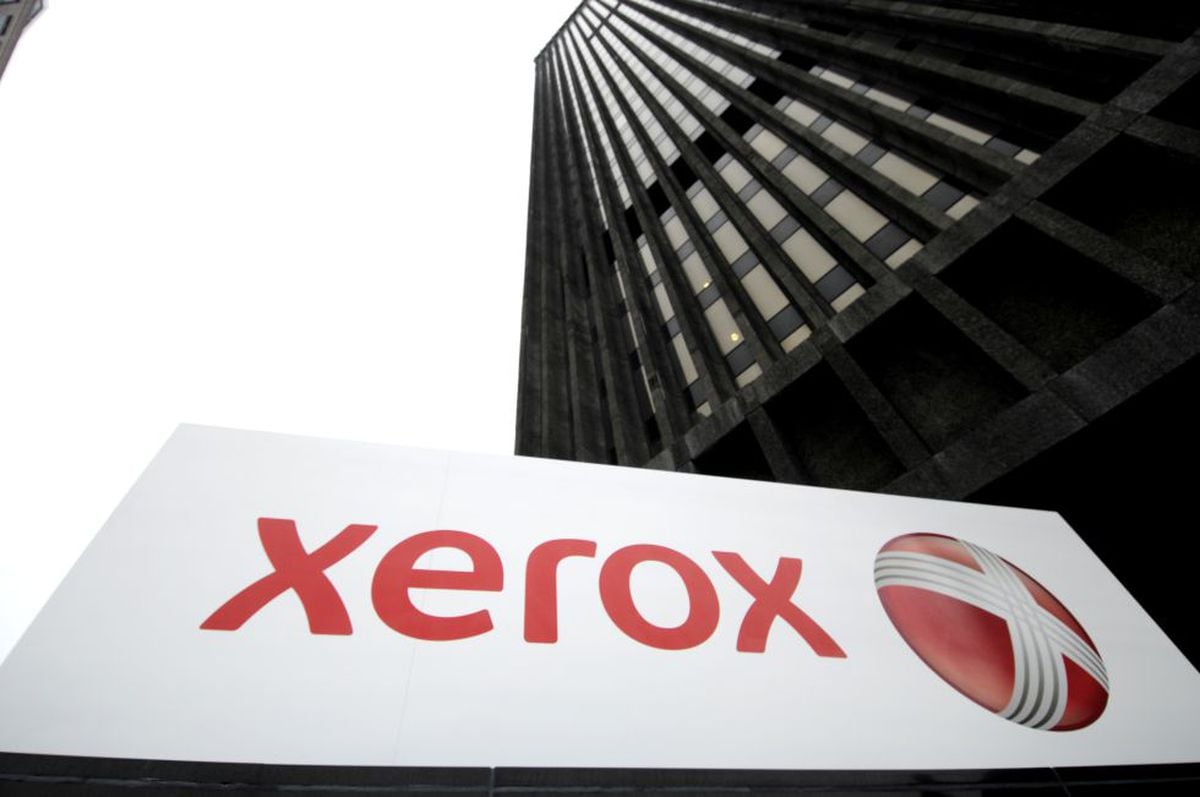 Xerox announces the layoff of 3,000 workers and its shares fall 12% on the stock market  Companies