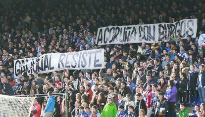 Fotos de apoyo a Gamonal en el partido del Deportivo de La Coru&ntilde;a y Las Palmas en A Coru&ntilde;a.