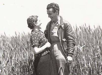 Arturo Lodeiro y Julia Muñóz, en Chiva (Valencia), donde fueron a vivir durante una temporada en 1938