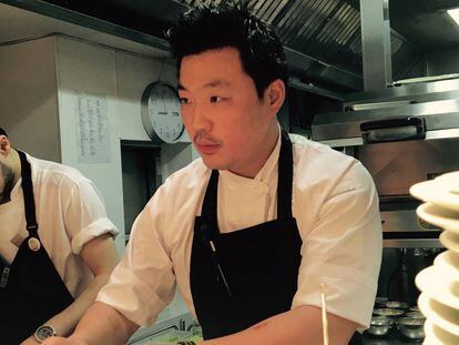 Andrew Wong en su cocina / CAPEL