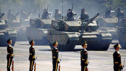 Un batall&oacute;n de tanques chino marcha en el desfile militar del 70&ordm; aniversario del fin de la Segunda Guerra Mundial, el pasado septiembre en Pek&iacute;n.