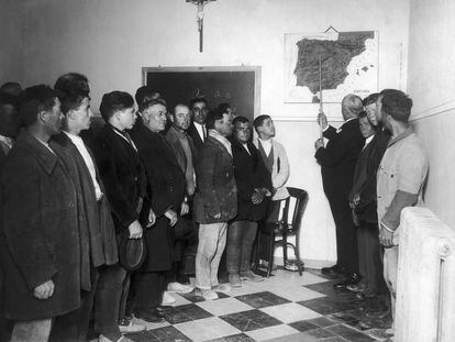 El dictador Miguel Primo de Rivera da una lección sobre la unión patriótica, en una imagen sin datar.