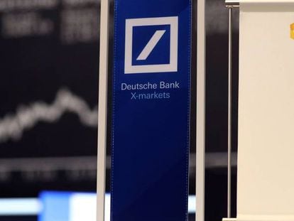 Carteler&iacute;a de Deutsche Bank y Commerzbank en la Bolsa de Fr&aacute;ncfort. 