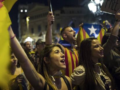 Protestas en Barcelona por la decisi&oacute;n de Rajoy de aplicar el art&iacute;culo 155.