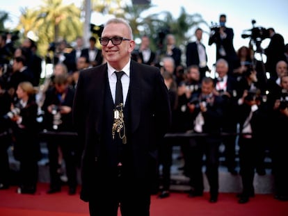 El diseñador sobre la alfombra roja del Festival de Cannes.