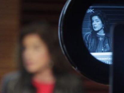 Ana Botella, durante la presentación de la nueva EMT.