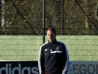 Frank de Boer, durante el entrenamiento del lunes.