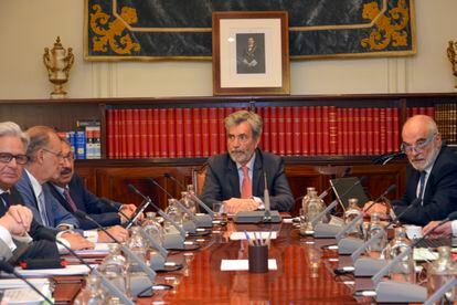 El presidente del Consejo General del Poder Judicial, Carlos Lesmes, preside una reunión del pleno del consejo, el pasado 11 de julio en Madrid.