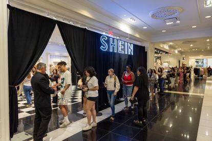 Una de las tiendas temporales abiertas por Shein en un establecimiento de Forever 21 
en EE UU.