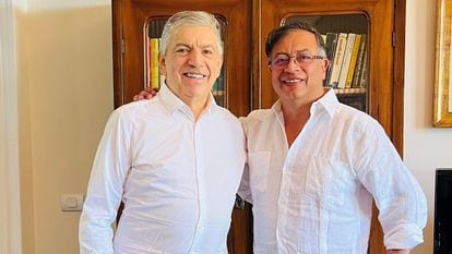 Cesar Gaviria y Gustavo Petro el 9 de junio de 2022.