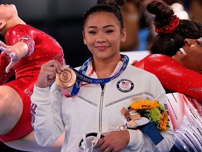 Así es Sunisa Lee, la heredera de Simone Biles, que se enfrentó al machismo para ser campeona olímpica