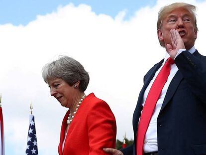 Theresa May y Donald Trump, en junio en Aylesbury (Reino Unido).