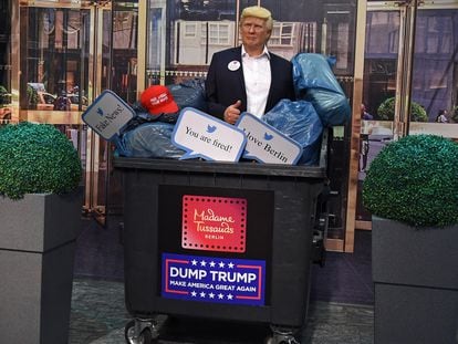Poco antes de las elecciones presidenciales estadounidenses, el museo Madame Tussauds de Berlín tiró a la basura su figura de Donald Trump.