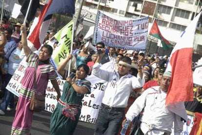 Manifestaci&oacute;n en apoyo de los ind&iacute;genas ng&auml;be-bugl&eacute; en la capital paname&ntilde;a.