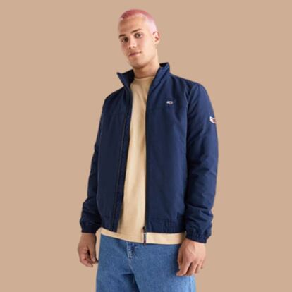 Descuentos en pantalones, chaquetas, camisetas, complementos, ¡y más!