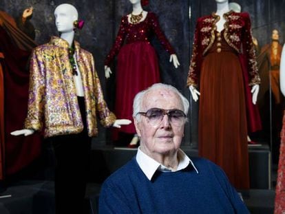 Hubert de Givenchy con la exposición "A Audrey con amor" en el museo Gemeentemuseum en La Haya (Holanda).