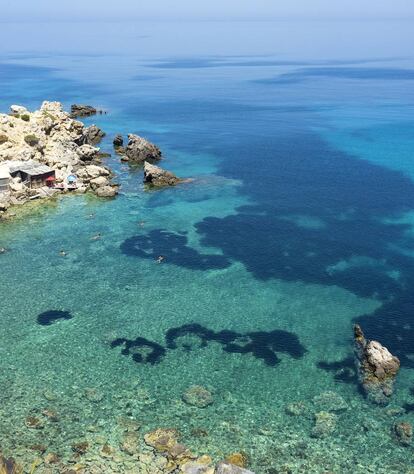 Cala d’en Serra, paradisiaco rincón del norte de la isla.