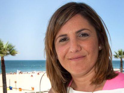 Irene García, en Sanlúcar, de donde es alcaldesa.
