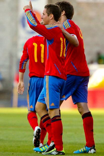 Ander Herrera celebra su gol ante Rusia.