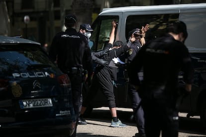 Mossos d esquadra, Policia Nacional y Guardia Urbana